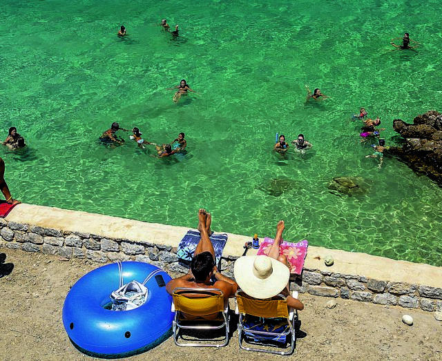 Τρίτη πιο δημοφιλής χώρα για διακοπές η Ελλάδα – ΤΑ ΝΕΑ
