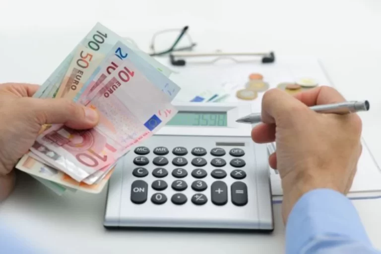 Στα… αζήτητα επιστροφές φόρου 241 εκατ. ευρώ σε νοικοκυριά και επιχειρήσεις