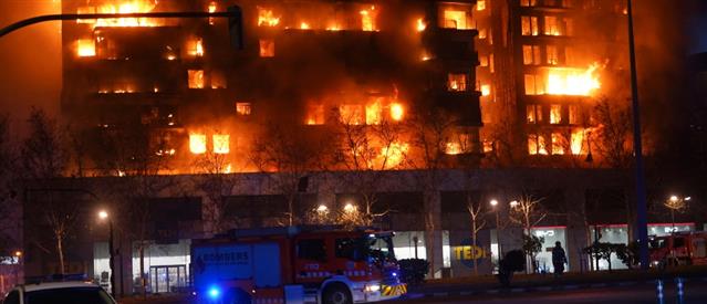 Βαλένθια: Φονική η φωτιά σε πολυκατοικία (εικόνες)