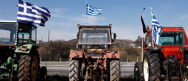 Αγρότες: “Ζεσταίνουν τις μηχανές” για κλιμάκωση των κινητοποιήσεων