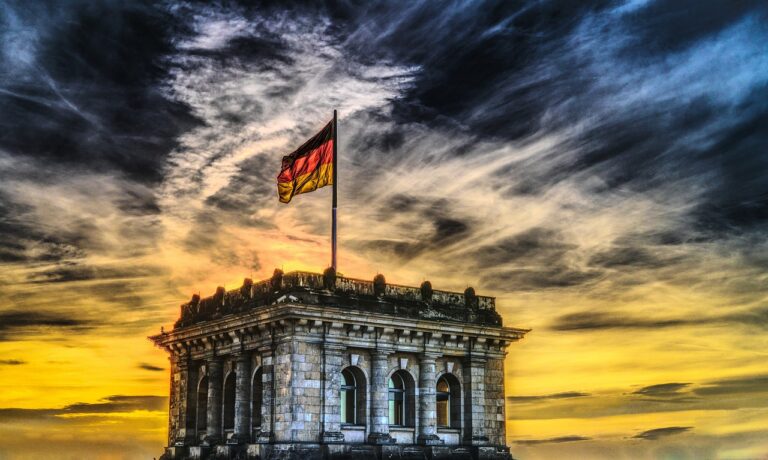 Γερμανία: Η τέλεια καταιγίδα στην οικονομία και οι διαφωνίες στην κυβέρνηση – Οικονομικός Ταχυδρόμος