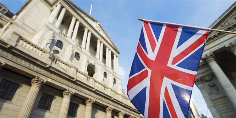 BoE: Η οικονομία κινείται στη σωστή κατεύθυνση για μειώσεις επιτοκίων