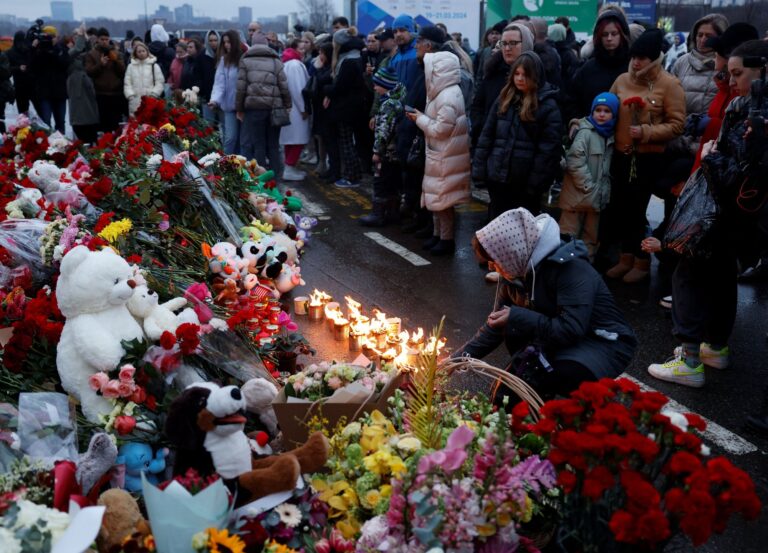Τρομοκρατική επίθεση στη Μόσχα: Ο αριθμός των νεκρών ανεβαίνει στους 143 – Πόσοι ήταν οι δράστες;