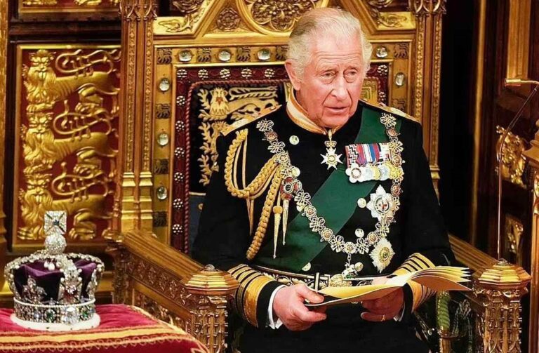 Βασιλιάς Κάρολος: «Έχει καρκίνο στο πάγκρεας και 2 χρόνια ζωής» γράφει δημοσίευμα
