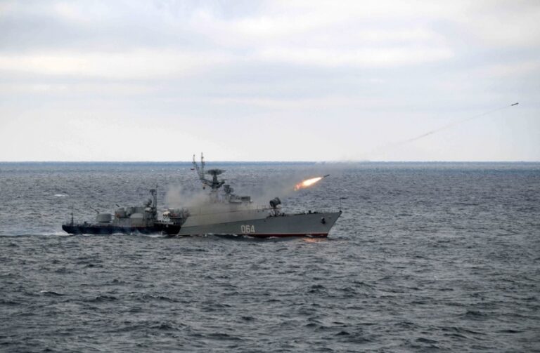 Ρωσία: Νέος διοικητής στον Βόρειο Στόλο του Πολεμικού Ναυτικού λόγω… Μαύρης Θάλασσας
