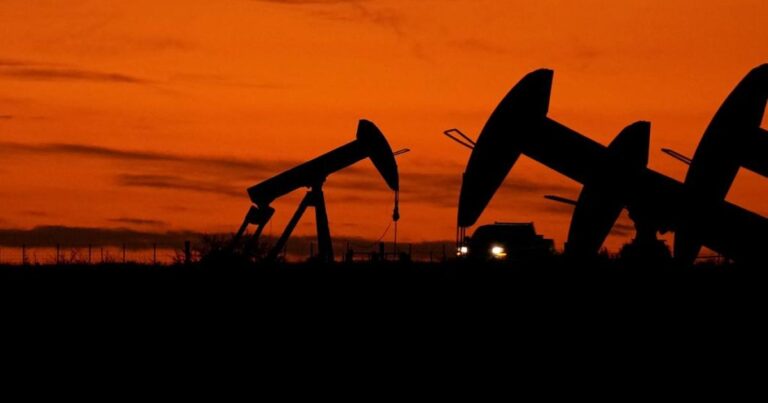 Πετρέλαιο: Χώρες του ΟΠΕΚ+ παρατείνουν τις μειώσεις της παραγωγής τους για να στηρίξουν τις τιμές