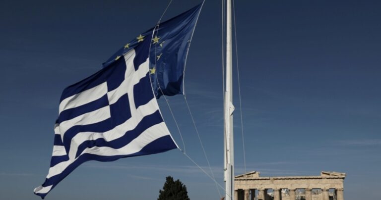 Ανεβάζει ταχύτητα η ελληνική οικονομία το 2024
