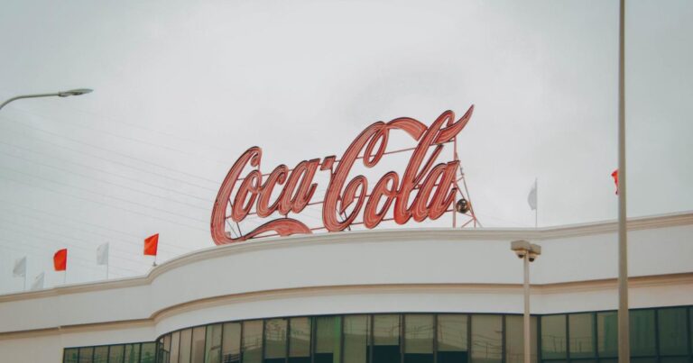 Προσλήψεις στην Coca Cola: Ανοικτές οι αιτήσεις για πολλές ειδικότητες σε όλη την Ελλάδα | Alfavita