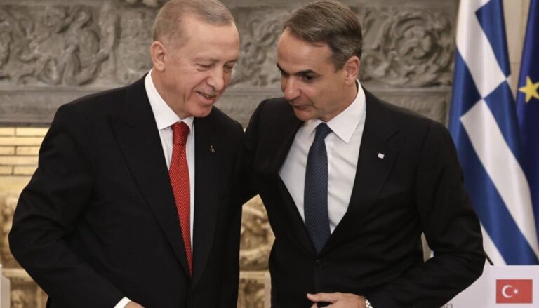 “Αδίστακτος” Ερντογάν στην Σμύρνη: Χαρακτήρισε “εχθρό” την Ελλάδα παρά το σύμφωνο φιλίας