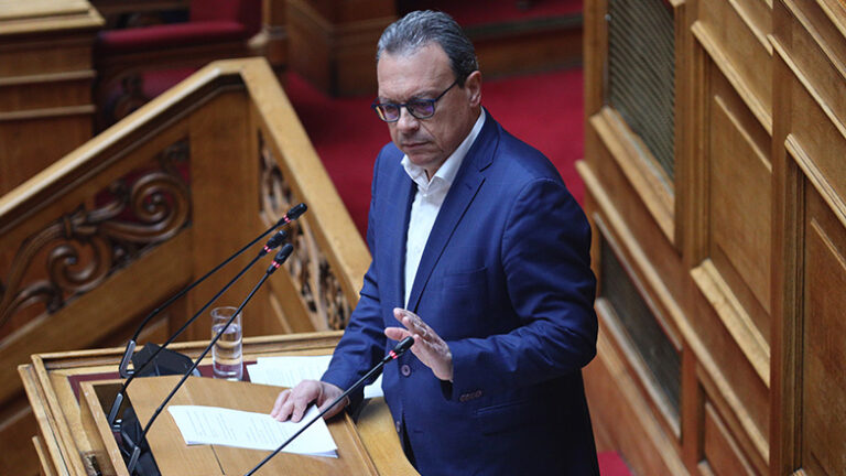 Φάμελλος: Ο πρωθυπουργός οφείλει να έρθει στη Βουλή και να απολογηθεί