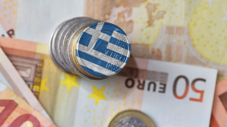 ΥΠΕΘΟ: Πρωταθλήτρια Ευρώπης για το 2023 η Ελλάδα στην αύξηση του πραγματικού κατά κεφαλήν ΑΕΠ