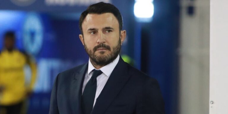Καρυπίδης: ‘Είναι η ώρα να μιλήσει το Βικελίδης, ομάδα και κόσμος θα κάνουμε το βήμα στον τελικό’