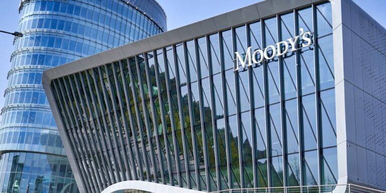 Moody’s: Ένα σκαλί πριν την επενδυτική βαθμίδα η Ελλάδα -Διατήρησε αμετάβλητο το αξιόχρεο στην κατηγορία Ba1 – iefimerida.gr