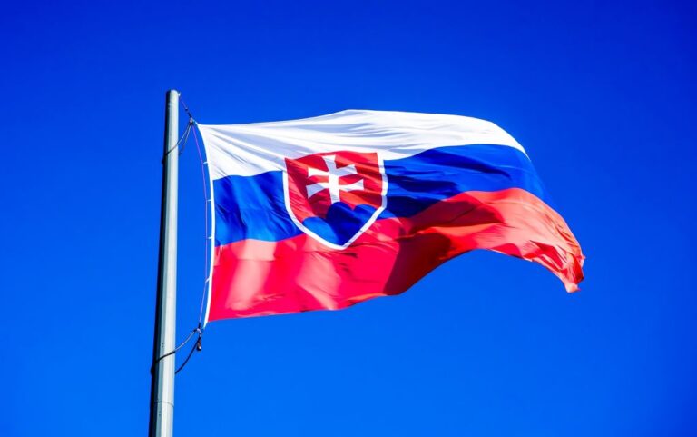 Σλοβακία: Στις κάλπες ο κόσμος για νέο πρόεδρο