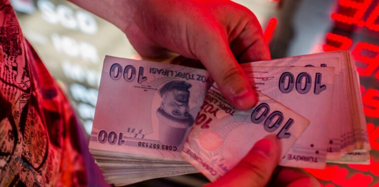 Τουρκία: Στο… 50% έφτασαν τα επιτόκια προκειμένου να τιθασευτεί ο πληθωρισμός