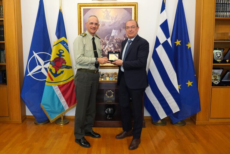 Συνάντηση του Αρχηγού ΓΕΕΘΑ με τον Πρέσβη της Ιταλίας στην Ελλάδα – Γενικό Επιτελείο Εθνικής Άμυνας – Επίσημη Ιστοσελίδα