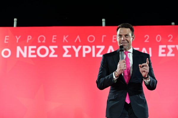 Κασσελάκης: «Ο κόσμος δεν είναι απολιτίκ, απογοητευμένος είναι» – Παρουσίασε τους υποψηφίους