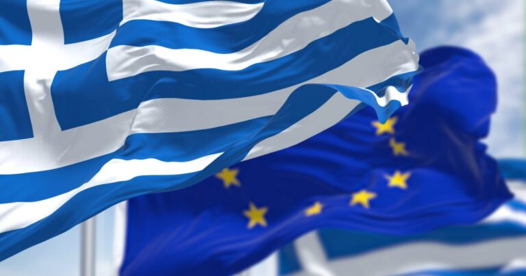 Ευρωβαρόμετρο: Απαισιόδοξοι για το μέλλον οι Έλληνες – Σχεδόν οι μισοί πιστεύουν ότι το βιοτικό επίπεδό τους θα μειωθεί