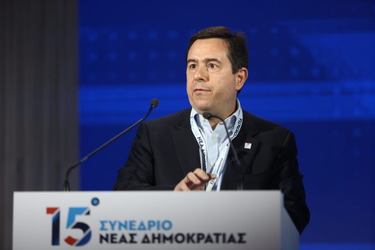 Συνέδριο ΝΔ – Μηταράκης: Η Ελλάδα αναπτύσσεται ταχύτερα, οι λύσεις έρχονται από την παράταξη της ΝΔ και όχι από την Αριστερά