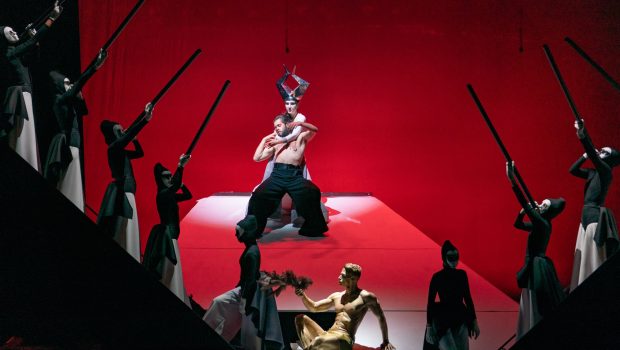 Η υπερπαραγωγή Odysseus έρχεται στην Ελλάδα από το Δραματικό Θέατρο της Φιλιππούπολης μόνο για 2 παραστάσεις | in.gr