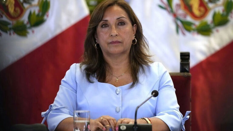 Το Κογκρέσο του Περού απέρριψε δύο προτάσεις αποπομπής της προέδρου Μπολουάρτε