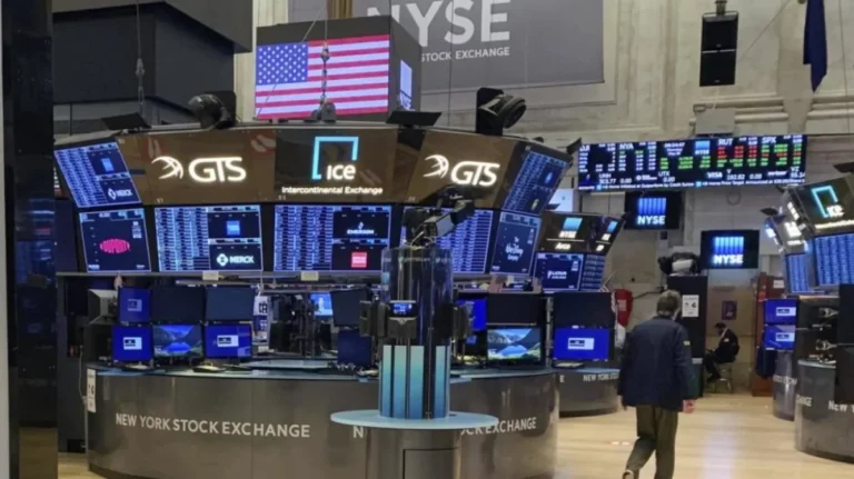 Wall Street: Στο «κόκκινο» από την ανησυχία για γεωπολιτικά και πληθωρισμό