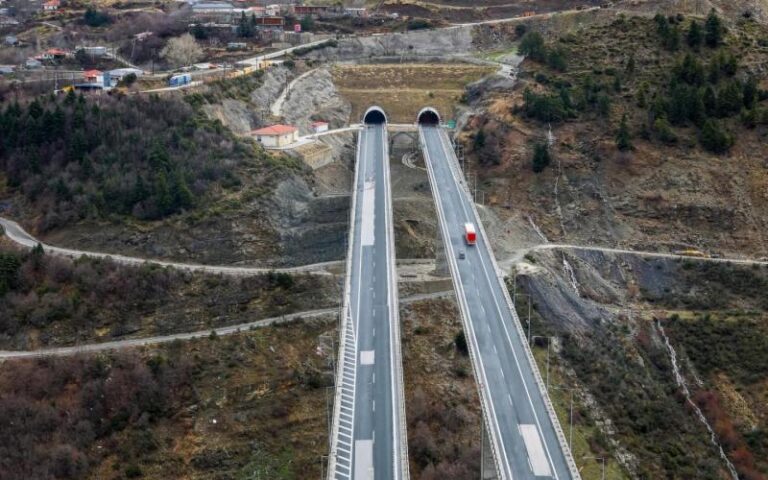 Δύο νέοι αυτοκινητόδρομοι στη Βόρεια Ελλάδα με 690 εκατ. ευρώ – Ποιες περιοχές θα ενώνουν