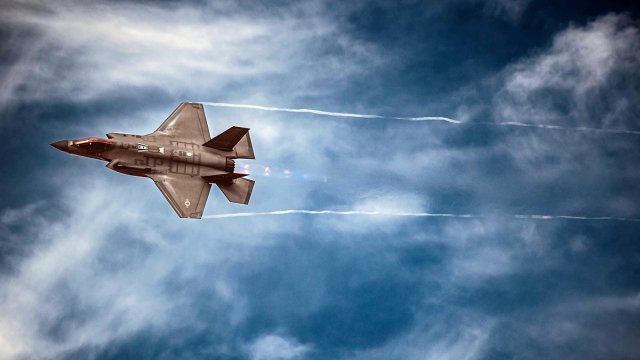 Εξελιγμένα F-35 στην Ελλάδα από το 2029 – Τι λέει στα “ΠΑΡΑΠΟΛΙΤΙΚΑ” ο αντιπρόεδρος της Lockheed Martin