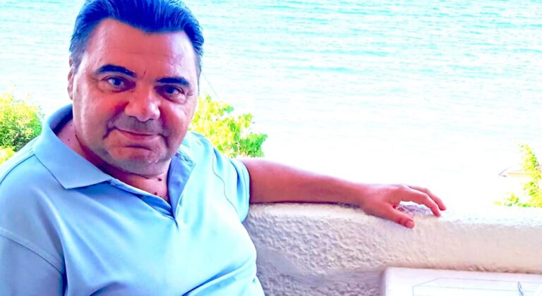 Μανώλης Γεωργιάδης: «Άρχισε ο κόσμος να γελάει» – Η ανατριχιαστική περιγραφή του Σπύρου Μπιμπίλα για τον θάνατο του ηθοποιού