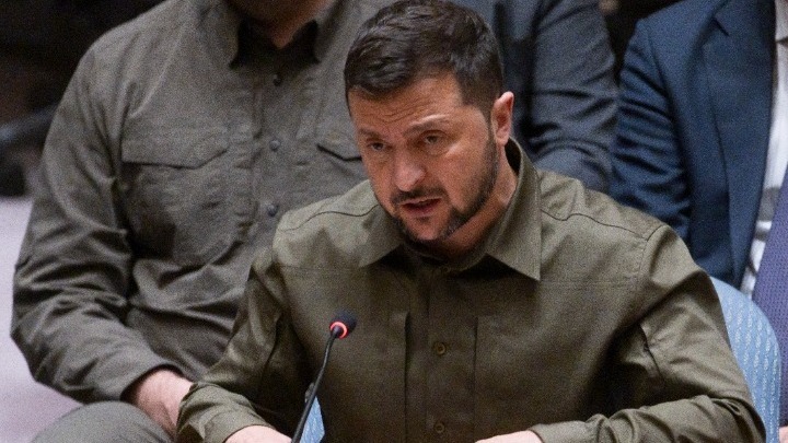 Ζελένσκι: Οι δυτικοί μας σύμμαχοι αργούν πολύ να λάβουν αποφάσεις για τη βοήθεια στην Ουκρανία