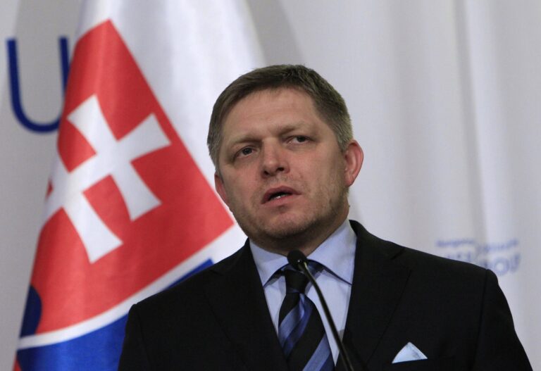 Σλοβακία: Σε νέα επέμβαση υποβλήθηκε ο πρωθυπουργός Φίτσο – Παραμένει σε σοβαρή κατάσταση