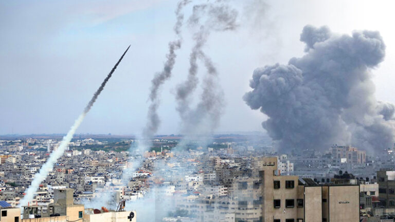 Mαζική πυραυλική επίθεση της Χαμάς κατά του Τελ Αβίβ