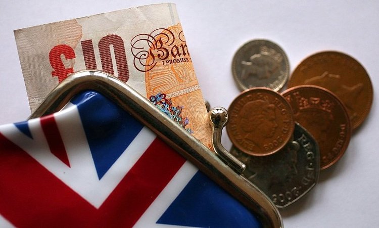 Η βρετανική οικονομία βγαίνει από την ύφεση-Aνάπτυξη 0,6% το πρώτο τρίμηνο