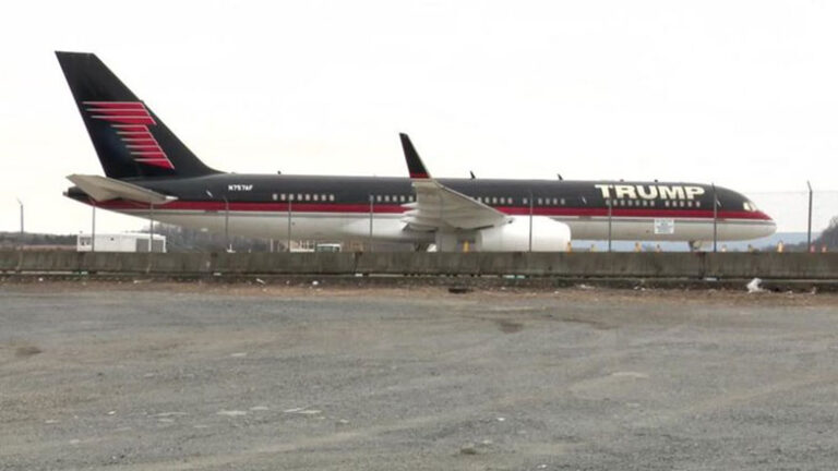 Ιδιωτικό αεροσκάφος του Τραμπ χτύπησε άλλο αεροπλάνο στο αεροδρόμιο του δυτικού Παλμ Μπιτς