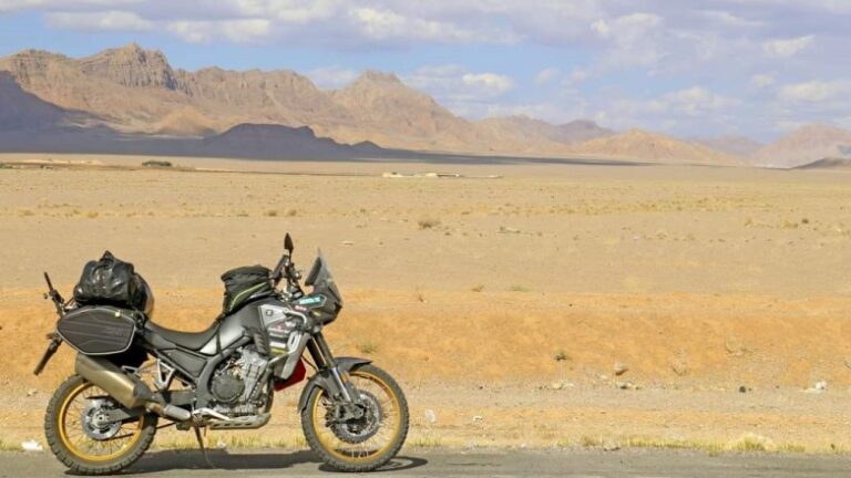 KOVE SILK ROAD PART 2 – Στις απέραντες ευθείες της ερήμου του Ιράν