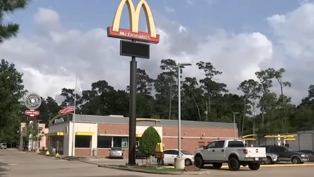 Οργισμένος πελάτης των McDonald’s πυροβόλησε και σκότωσε 46χρονο για μια παραγγελία 