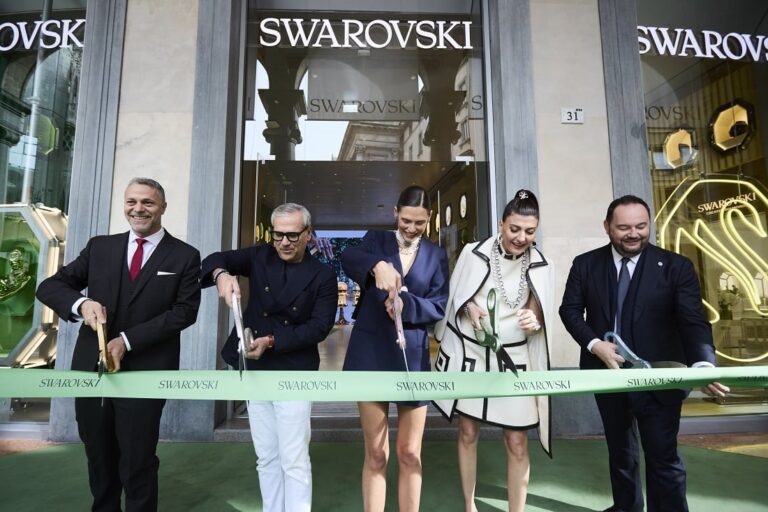 Ένας κόσμος δημιουργικότητας και πολυτέλειας στο νέο κατάστημα της Swarovski στο Μιλάνο