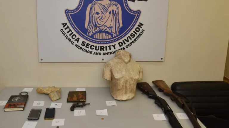 Συνελήφθησαν τρία άτομα που σχεδίαζαν να πουλήσουν αρχαία αντικείμενα μεγάλης αξίας
