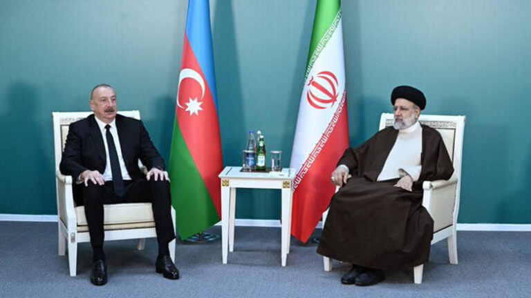 Αζερμπαϊτζάν: Ο πρόεδρος Αλίεφ προσεύχεται για τον ομόλογό του Ραΐσι