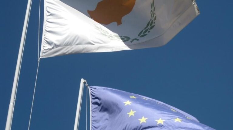 DW: 20 χρόνια από την ένταξη της Κύπρου στην ΕΕ – Ζητούμενο η κοινή εξωτερική πολιτική