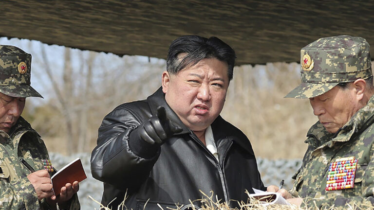 Η Βόρεια Κορέα σκοπεύει να θέσει νέο στρατιωτικό κατασκοπευτικό δορυφόρο σε τροχιά έως τις 4 Ιουνίου