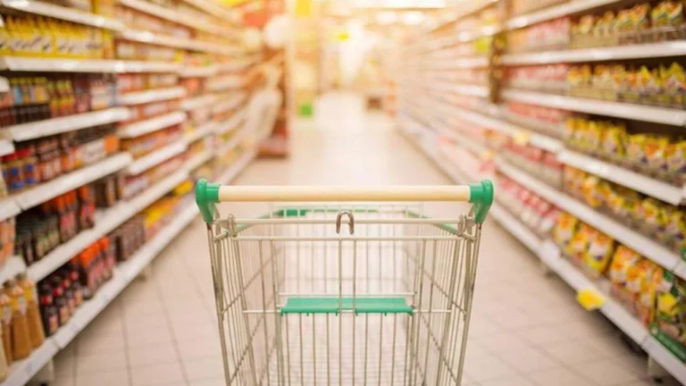 Σούπερ μάρκετ: Τα προϊόντα που αγοράζουμε πιο ακριβά στην Ελλάδα – Σύγκριση με Ιταλία και Γαλλία