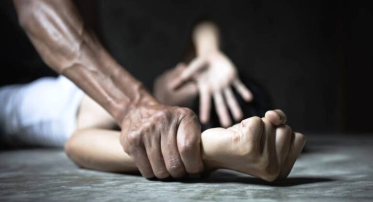 Δυτική Αχαΐα: 62χρονη βιάστηκε από 23χρονο
