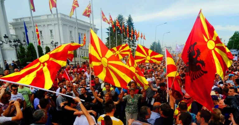 Β. Μακεδονία: Σήμερα οι εκλογές που ανησυχούν την Ελλάδα | Pagenews.gr