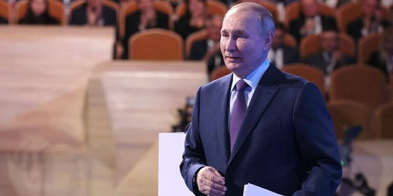 Πούτιν: Αποτοξινώθηκε από το δολάριο η ρωσική οικονομία