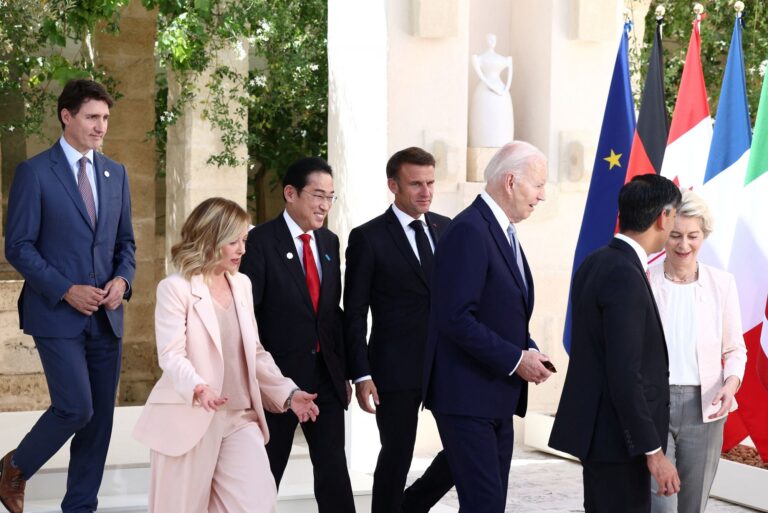 G7: Η νικήτρια Μελόνι και οι καταπονημένοι ηγέτες της Συνόδου Κορυφής