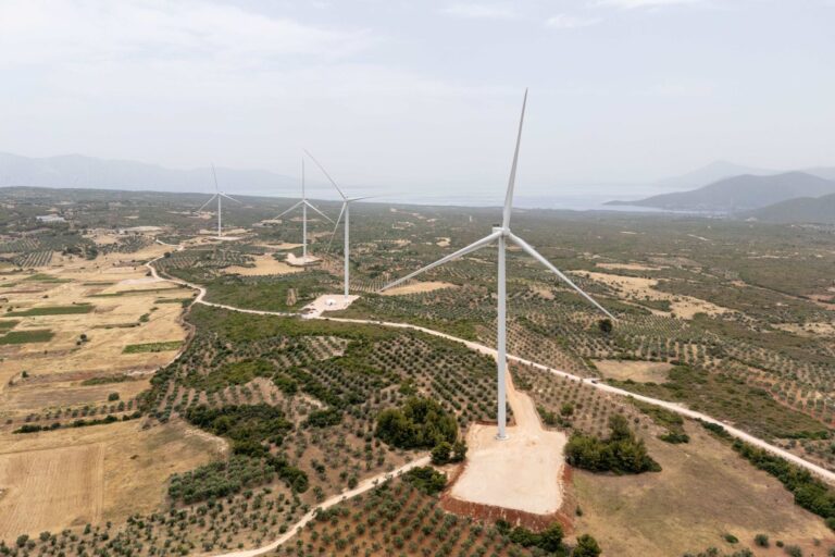 Μέσα στο 2025 οι μπουλντόζες για το mega αιολικό των EDPR και Motor Oil στην Εύβοια – 700 εκατ. και 350 MW oι στόχοι των Πορτογάλων για την Ελλάδα