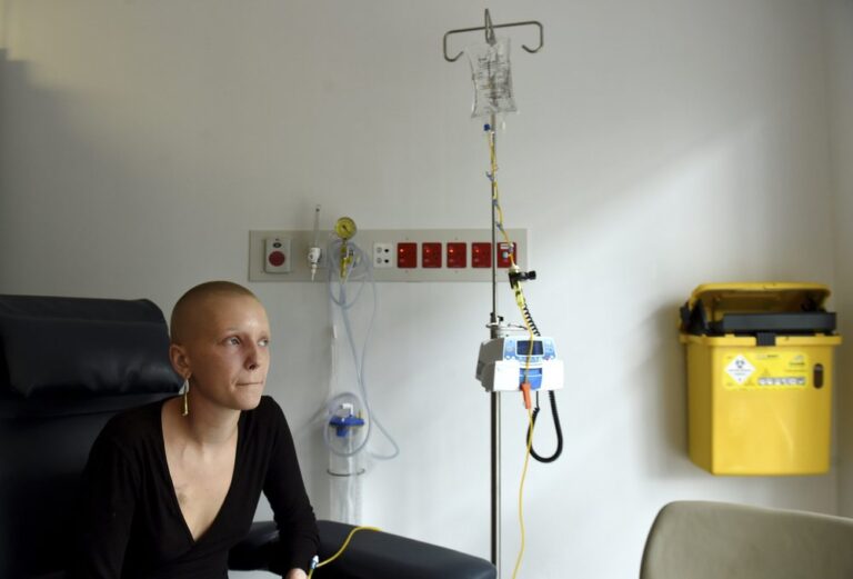 Περιορισμένη η πρόσβαση στη φροντίδα για καρκίνο στην Ελλάδα – Ανάγκη δημιουργίας Εθνικού Ταμείου