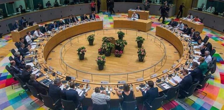 Βρυξέλλες: Ολονύχτιο «θρίλερ» για την ηγεσία της ΕΕ – Τι θα αποφασιστεί στη Σύνοδο Κορυφής
