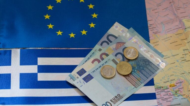 Eurobank: Παραμένει σε υστέρηση το κατά κεφαλήν ΑΕΠ σε σχέση με την ΕΕ